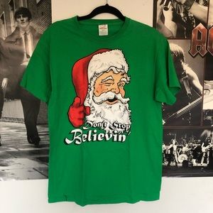 christmas “don’t stop believin” santa tee